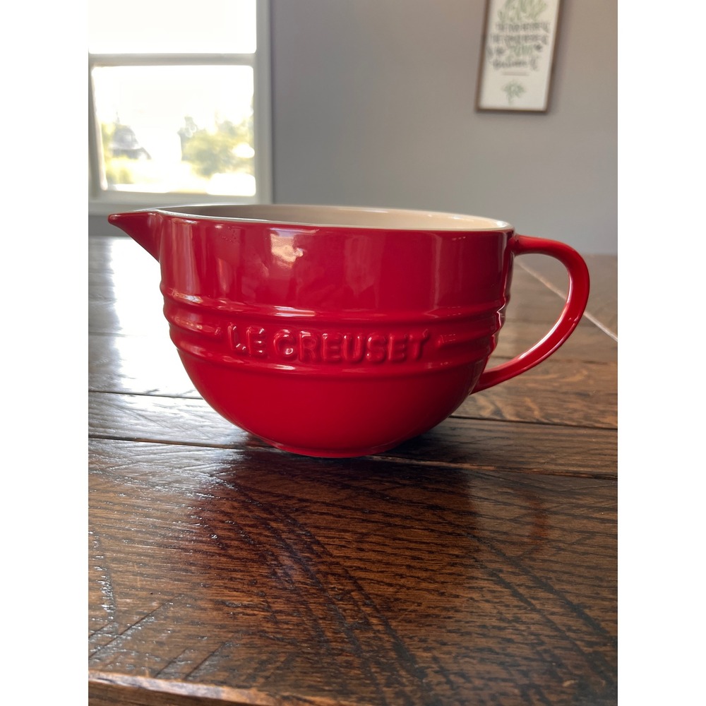 Le Creuset Cerise Red Stoneware Batter Bowl with Spout and Handle 14-26 2 Quart
